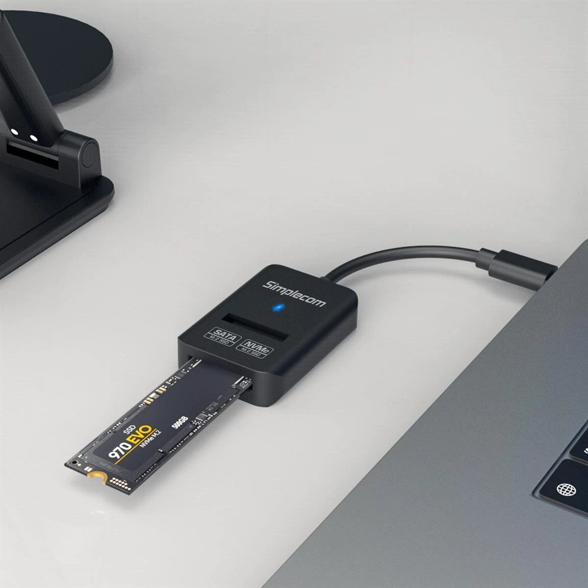 Simplecom SA506 NVMe / SATA M.2 SSD to USB-C Adapter by Simplecom