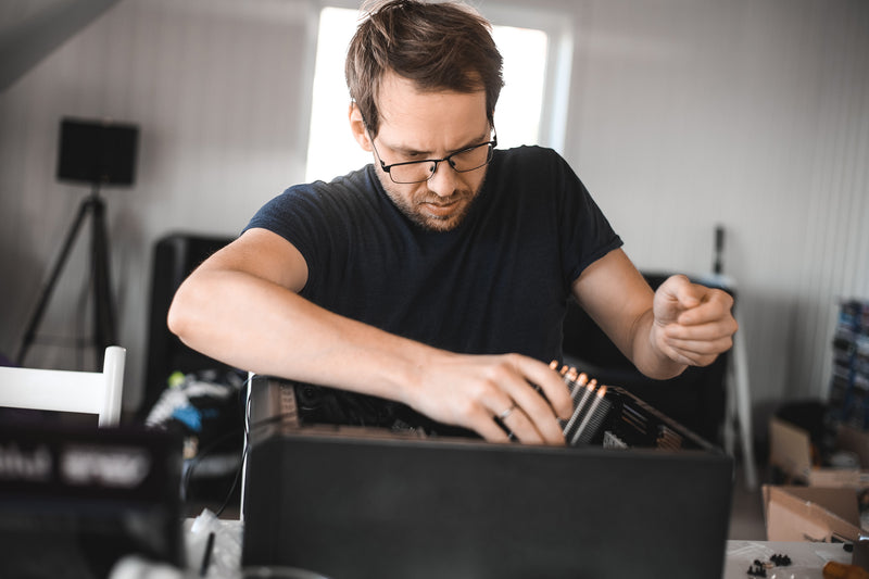 Custom Computer Warehouse Is Building a Custom Gaming PC Worth It? – IT Warehouse