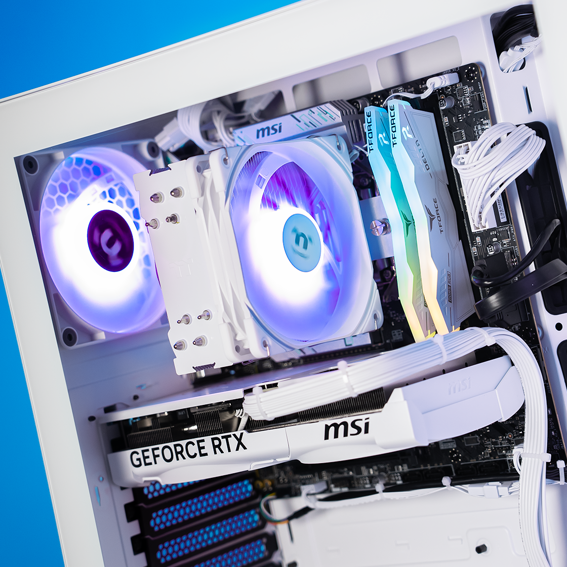 Thermaltake Infinity PRO V7 Desktop PC AMD Ryzen 5 7500F 32GB RAM RTX 5070 W11 - V350 Snow Edition